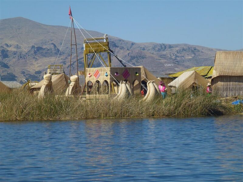 Fichier:Lac Titicaca Pérou.jpg